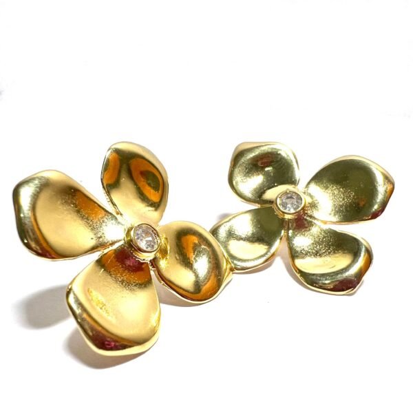 Brinco Flor grande detalhe Zircônia banho ouro 18k
