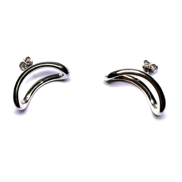Brinco Oval Liso Banho Platina