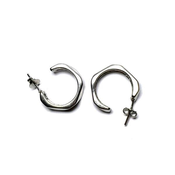 Brinco Argola Média Irregular Banho Platina